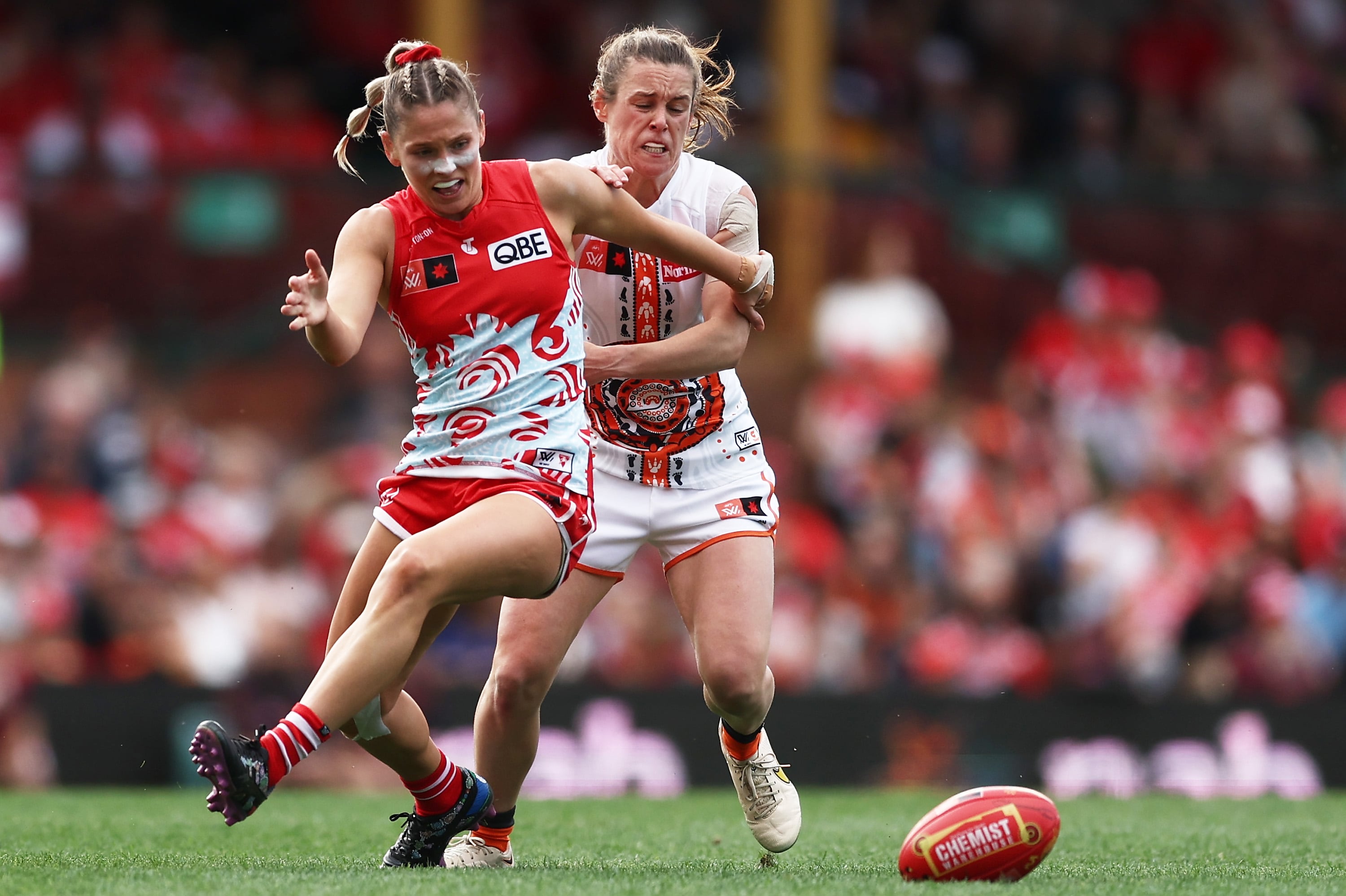 Swans fall to GIANTS in first AFLW Sydney Derby