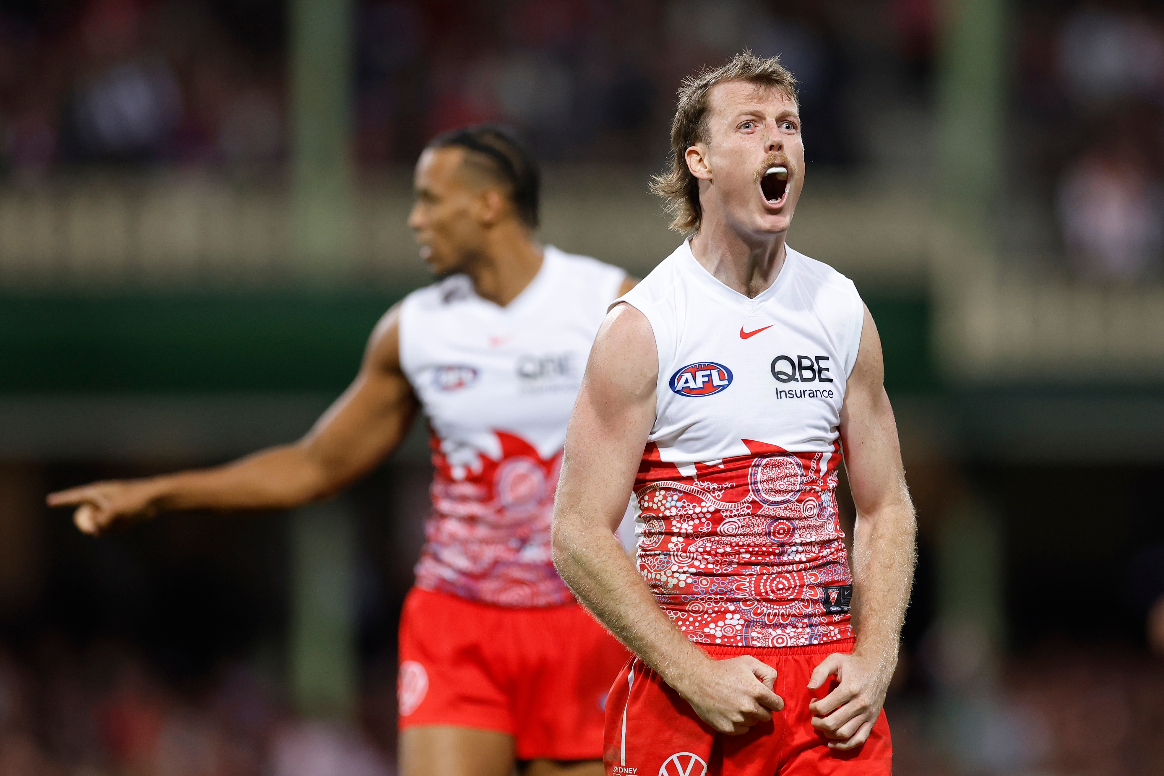 Swans claw a thrilling win against dogged Pies