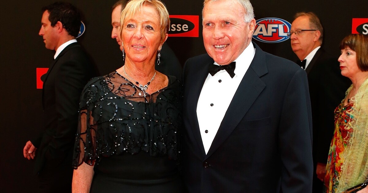 Sydney Swans mourn the passing of Marion Skilton